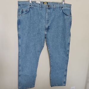 Cabelas Traditional Regular Fit Heavyweight Light Wash Mens Jeans 48x29 NWT